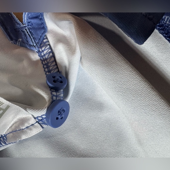 Matte Gray Polo Shirt Mens Sz XL Geometric Lightweight Stretch Golf Casual Logo - Picture 14 of 14